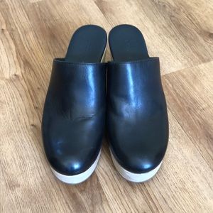 Everlane Wedge Clogs Black sz 7